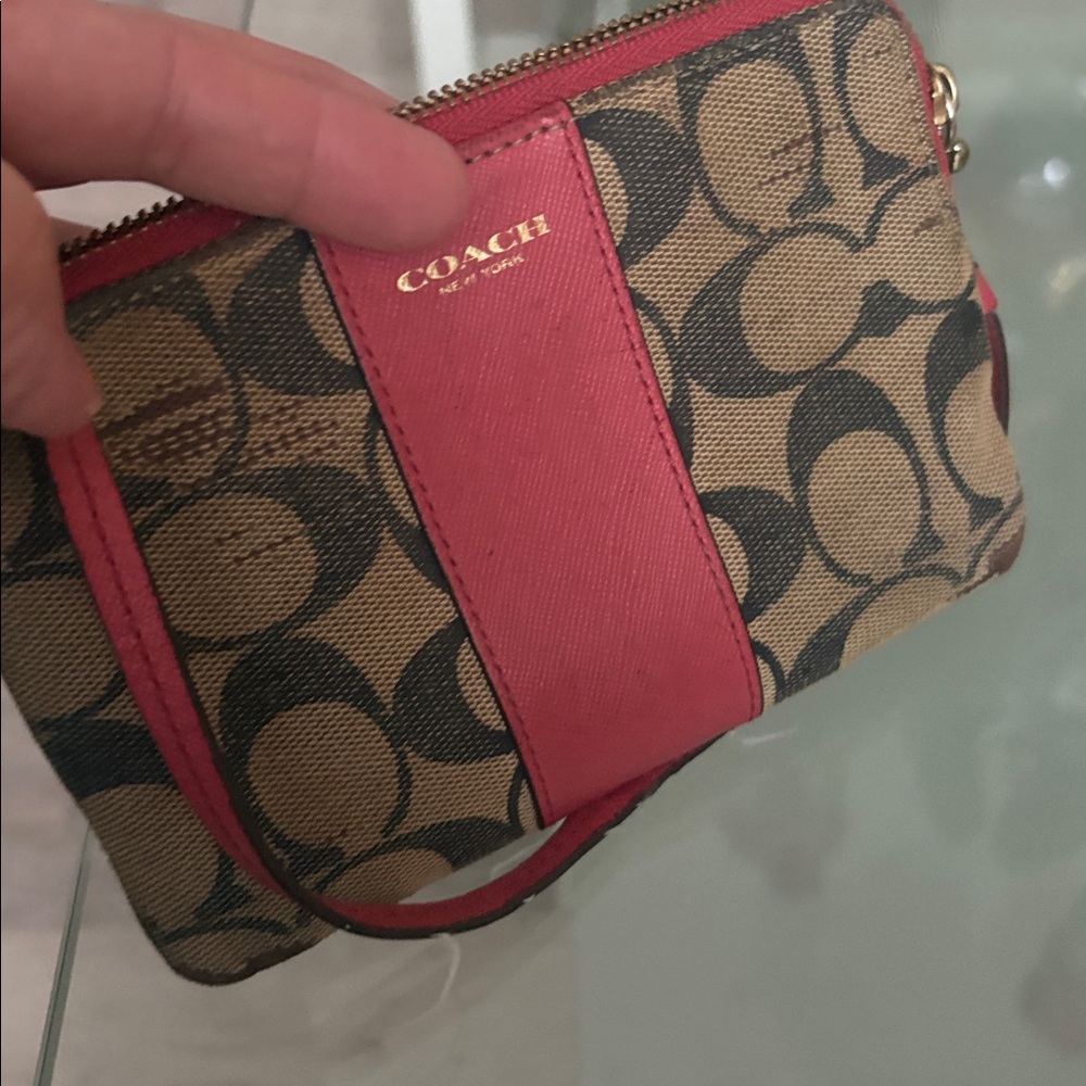 Coach Leather Wristlet wallet - Picture 8 of 8